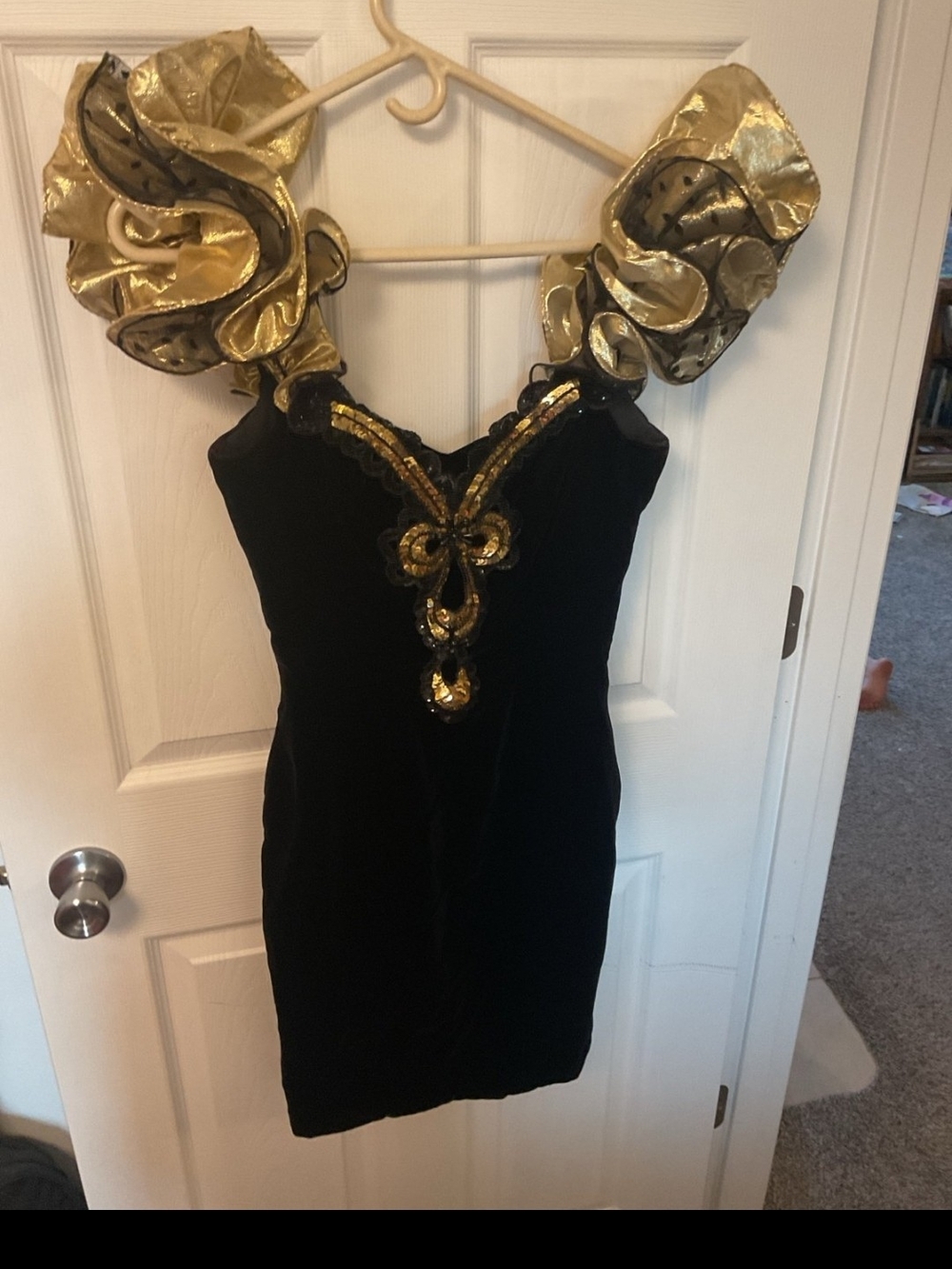 Vintage prom dress loralie original women’s sz 6 flamenco style black gold beads
